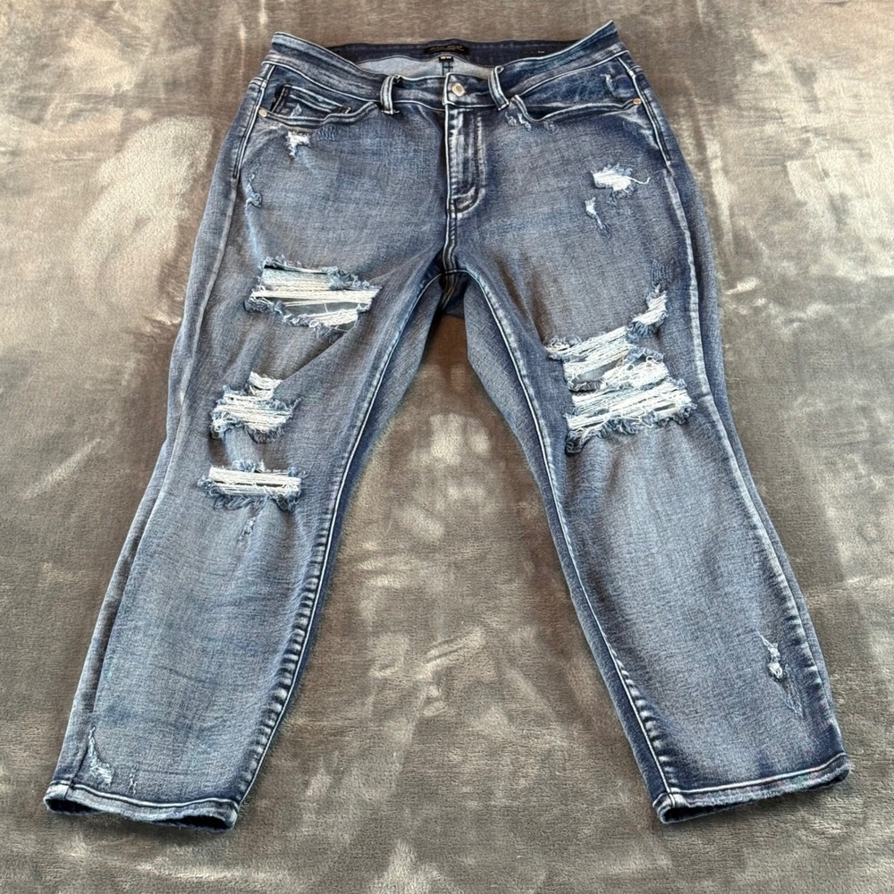 Judy Blue Distressed Boyfriend Jeans‎ Womens 16W Medium Wash High Rise
